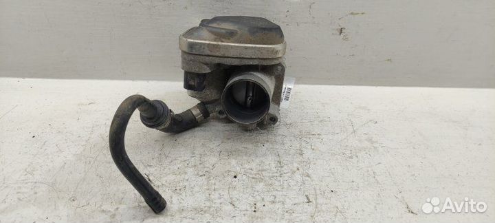 Заслонка дроссельная, Volkswagen Golf-4 2001