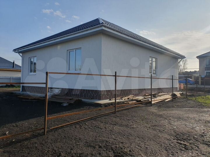 Коттедж 105 м² на участке 6 сот.