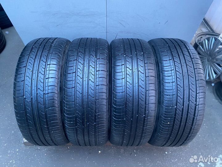 Roadstone Classe Premiere CP672 215/55 R17