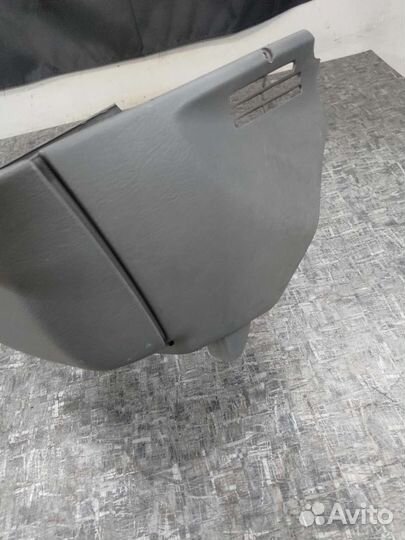 Бокс центральный Додж караван Вояджер 01-07г