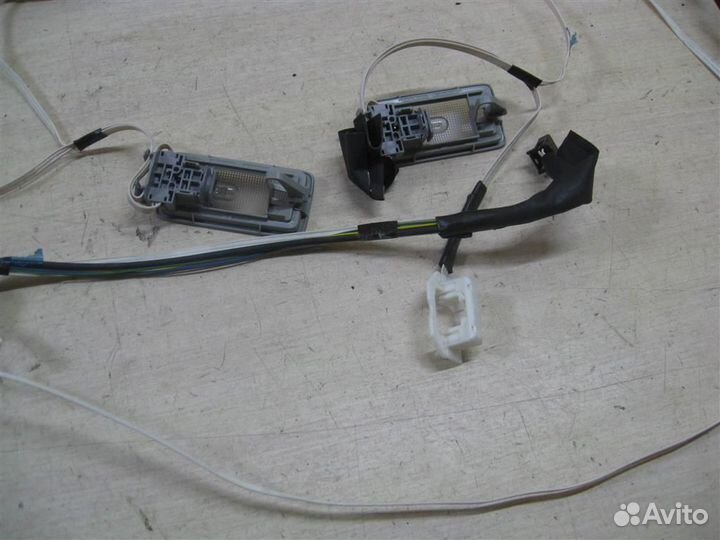 Проводка салона Toyota Avensis T27 2011