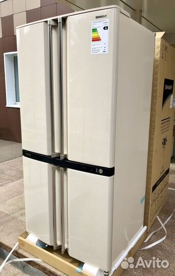 Холодильник Sharp