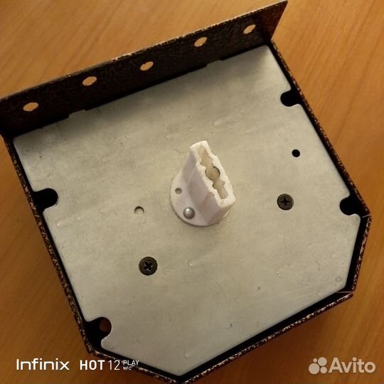 Замок дверной