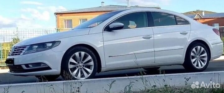 В разборе Volkswagen Passat CC 2012