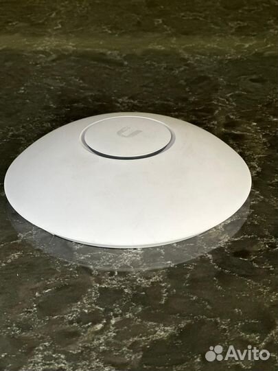 Точка доступа UniFi AP AC LR