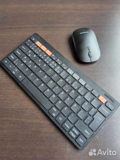 Bluetooth клавиатура и мышь