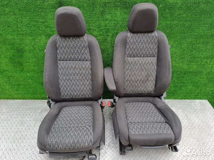 Сиденье переднее Opel Mokka 2 2016