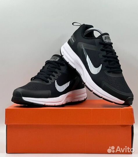 Nike Zoom Structure 17x