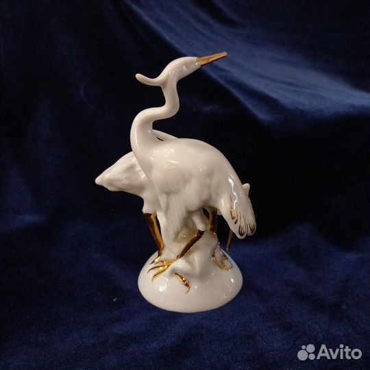 Фарфоровая статуэтка 