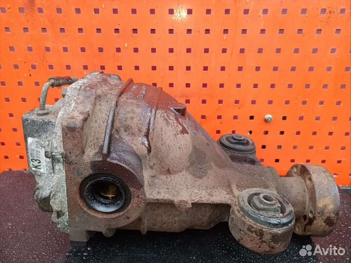 Редуктор задний Infinity G35