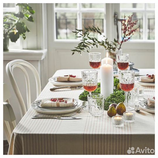 Vippstarr IKEA скатерть 150*150 см