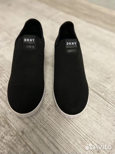 Слипоны женские dkny новые