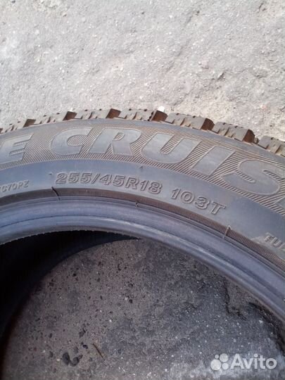 Bridgestone Ice Cruiser 5000 255/45 R18