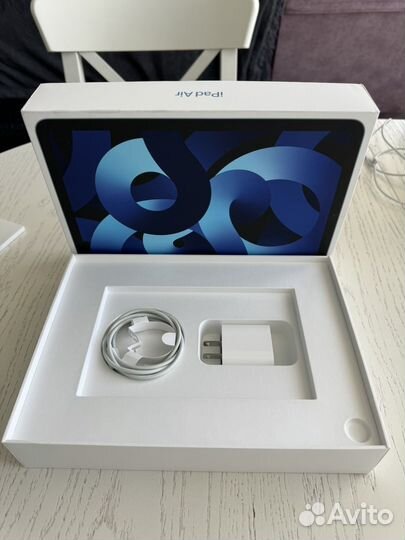 Планшет apple iPad air 2022 64 GB + Apple Pencil 2