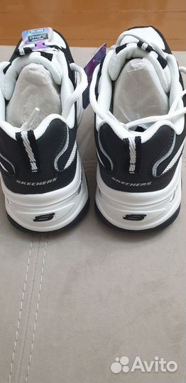 Кроссовки женские skitchers 39размер