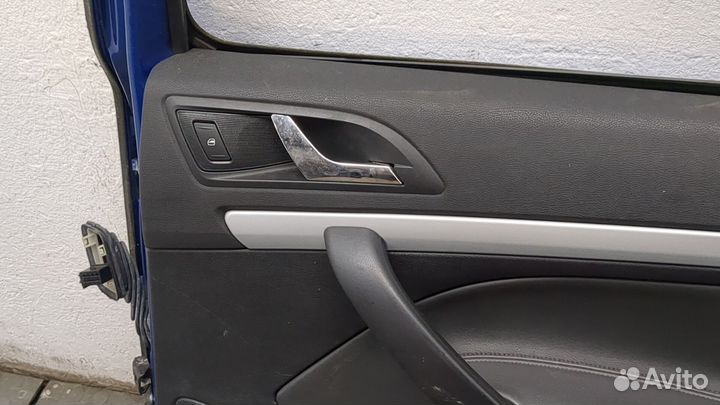 Дверь правая задняя Skoda Octavia (A5)