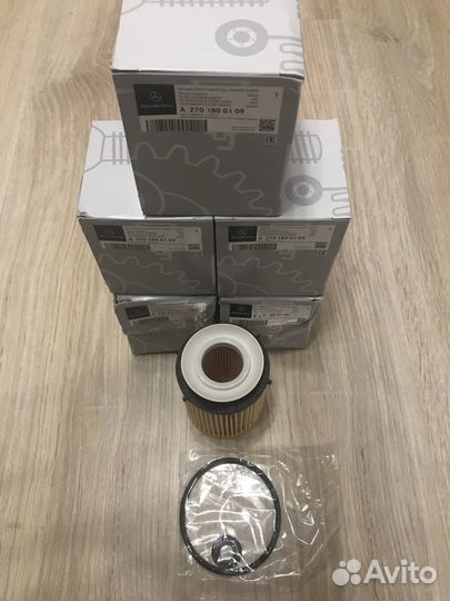 Фильтр масляный Mercedes A2701800109 Оригинал