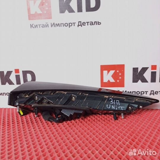 Фонарь внутренний правый Changan Uni-T