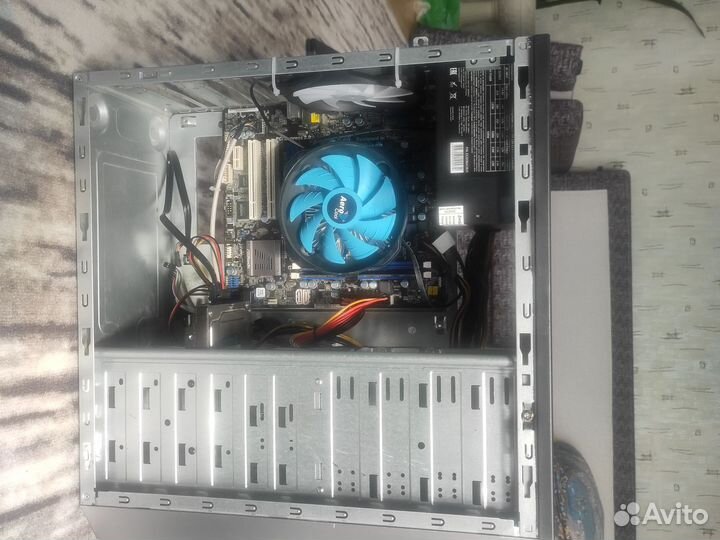 Комплект i3 2100+h61asrock+4 GB ddr3 1333mhz