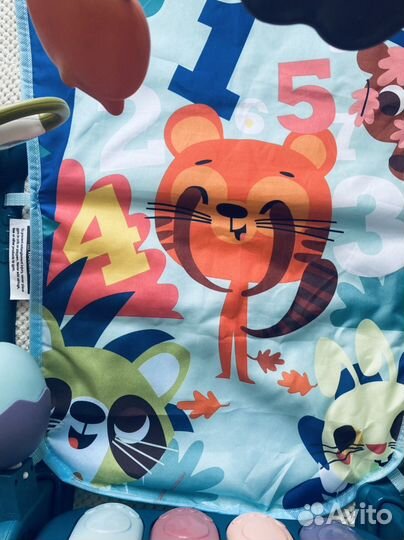 Развивающий коврик с пианино