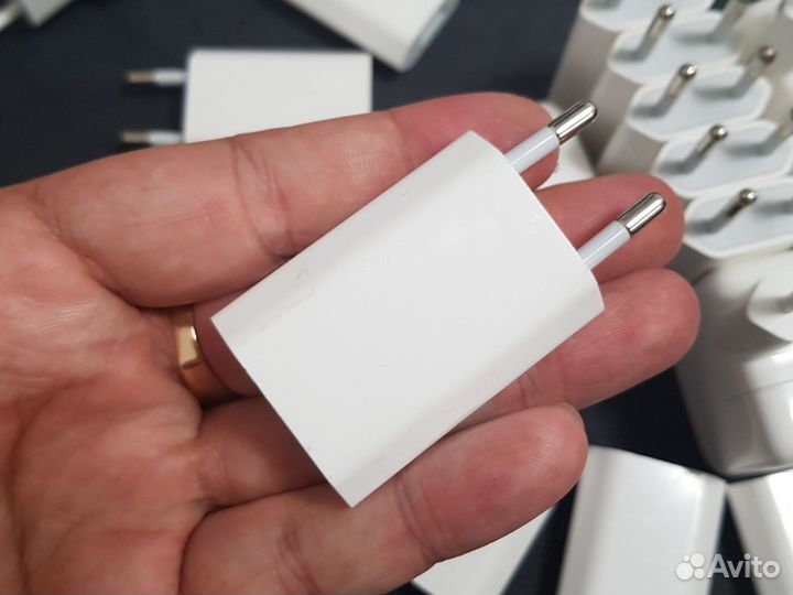 Блок питания APL 5W USB для Айфон белый