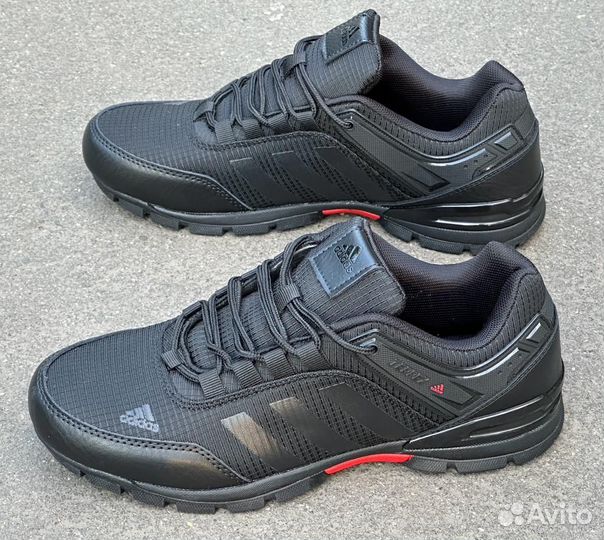 Кроссовки adidas