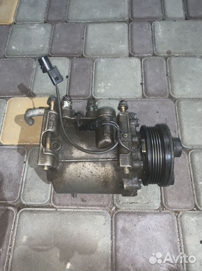 Компрессор кондиционера mitsubishi lancer 9