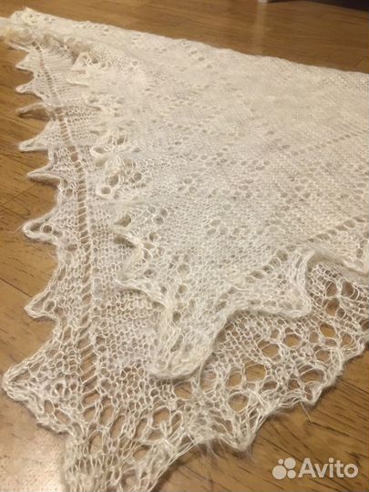 Пуховый платок шаль