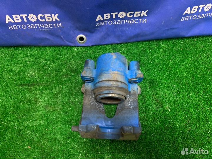 Суппорт передний правый Brilliance V5 2014