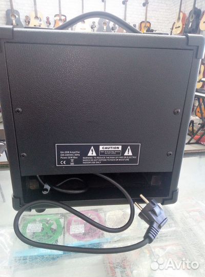 Комбоусилитель для гитары. Fabio GA-20W