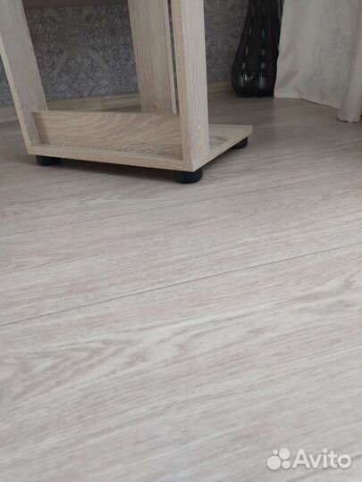 Вешалка для одежды напольная