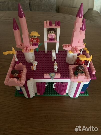 Лего замок