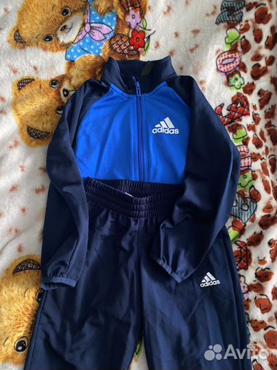 Спортивный костюм