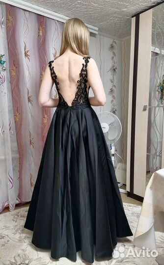 Вечернее платье в пол 44-46 размера