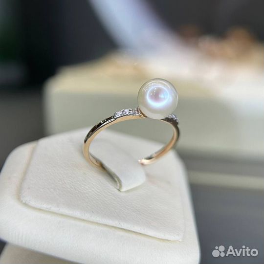Золотое кольцо с жемчугом 585 проба