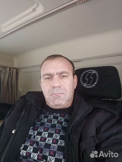 Водитель самосвала