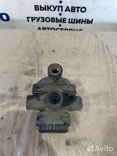 Клапан ускорительный Mercedes-Benz Actros