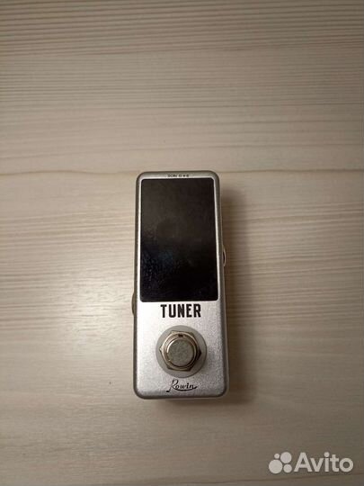 Тюнер для гитары