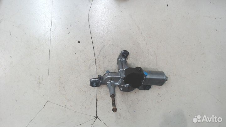 Двигатель стеклоочистителя задний Toyota Corolla E12