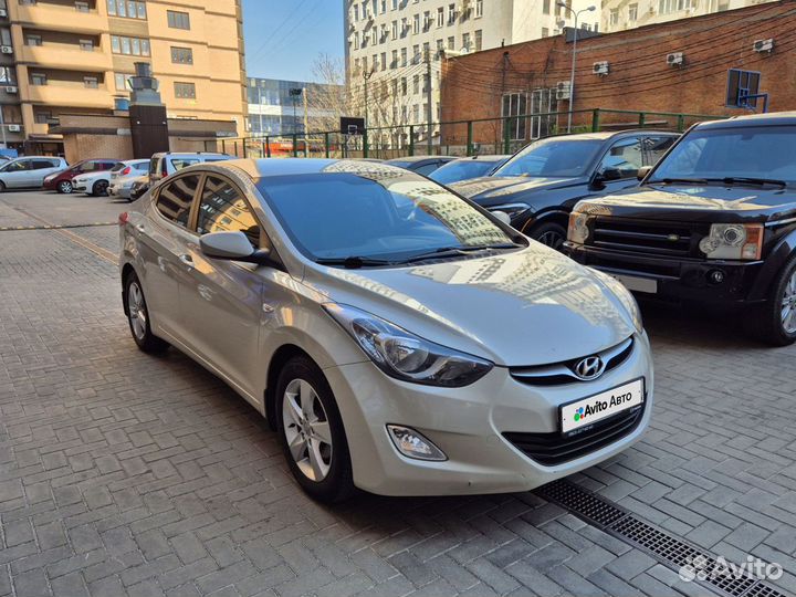 Hyundai Elantra 1.6 AT, 2012, 212 200 км