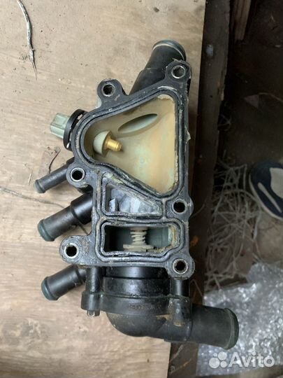 Корпус Термостата фиеста, focus 1, fusion 1