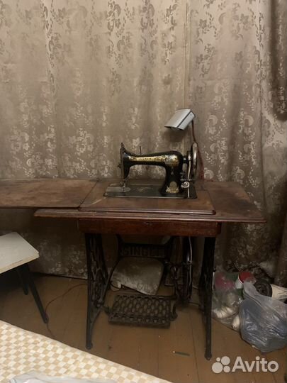 Швейная машина Singer