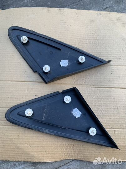 Накладка правая на крыло Ford Focus 2