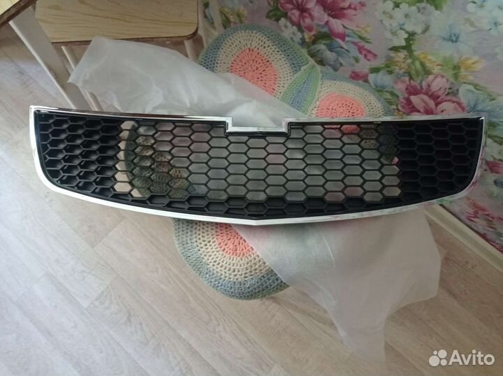 Решетка радиатора chevrolet cruze