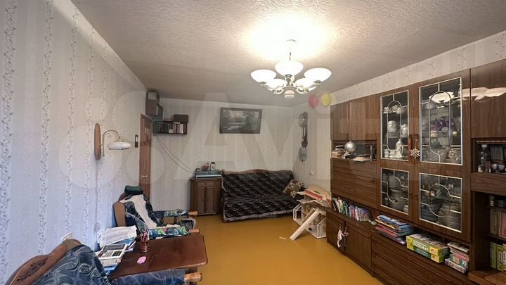 3-к. квартира, 70 м², 3/13 эт.