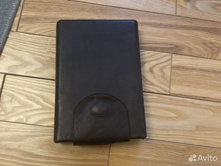 Жесткий чехол для электронной книги