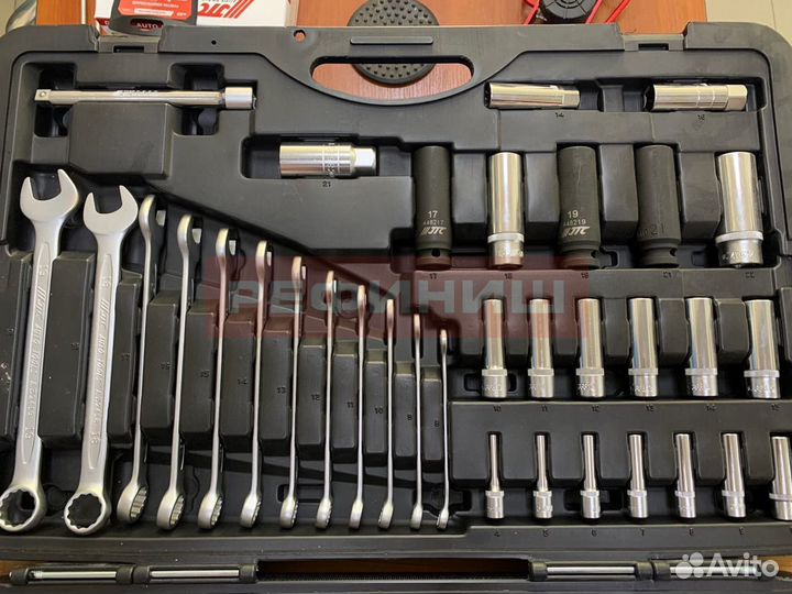 Набор инструментов универсальный 216 предм. JTC