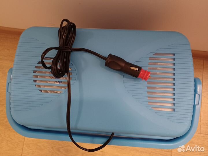 Дорожный автомобильный холодильник