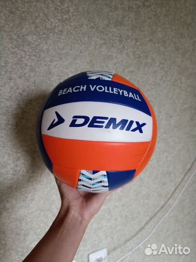 Волейбольный мяч новый