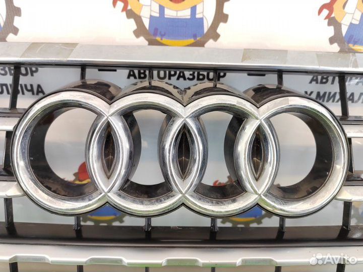 Решетка радиатора Audi Q7/SQ7